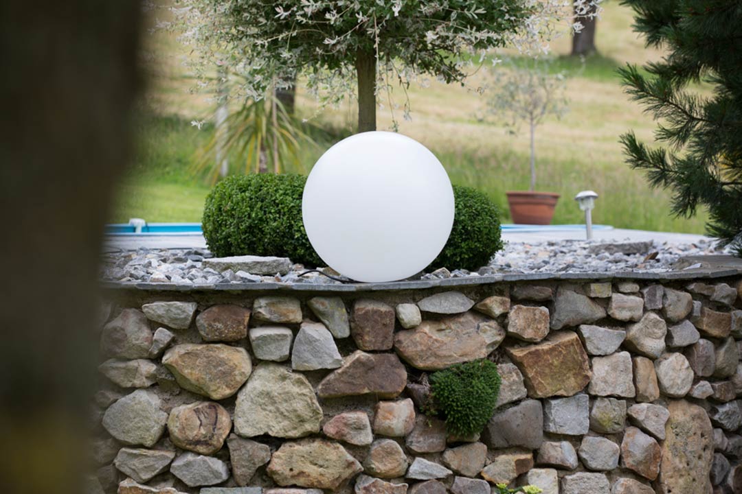 Kugelleuchte Shining Globe Ø 30 cm, Farbe weiß